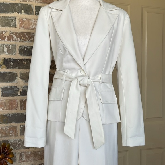 Creamy Winter White Belted & Tailored Professional Blazer Stretch Jacket Size 8 - Picture 16 of 16